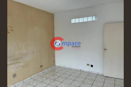 4_photo/94cef54ea1.6c623372c172fc17-ATLAS-1d55dd32-59ff-43f1-a58e-48615e67edbd.jpg de casa para alugar com 1 quarto, 40m² em Jardim Leila, Guarulhos