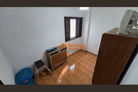 7_photo/94cef54eb5.7a69ff73eb43ff8d-ATLAS-1444e5b9-fe22-49e5-a847-6e33ceba78d8.jpg de casa à venda com 3 quartos, 95m² em Jardim Leila, Guarulhos