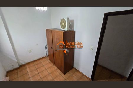 8_photo/94cef54eb5.7a69ff73eb43ff8d-ATLAS-36855494-8fab-40e9-8183-d604873de516.jpg de casa à venda com 3 quartos, 95m² em Jardim Leila, Guarulhos