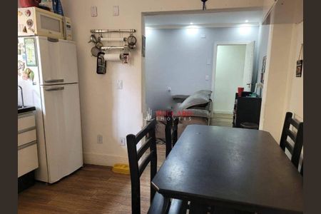 2_photo/94cef54eb9.402b8b4c9d0e7d1c-ATLAS-41f9554a-d9c0-42f7-bdfb-d53d9704096b.jpg de casa à venda com 4 quartos, 100m² em Jardim Leila, Guarulhos