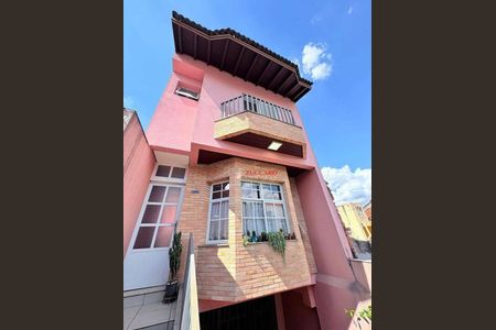 2_photo/94cef54f01.eaaf4b77f52f95fe-ATLAS-c8b71dc7-d85c-4504-a855-fd2c5eed0a03.jpg de casa à venda com 4 quartos, 268m² em Jardim Pinhal, Guarulhos