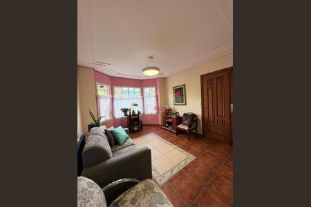 3_photo/94cef54f01.eaaf4b77f52f95fe-ATLAS-c9a90aa2-6ad3-4426-955a-06bbce057d86.jpg de casa à venda com 4 quartos, 268m² em Jardim Pinhal, Guarulhos