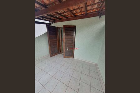 3_photo/94cef54f0d.db7afa5ac29aaa80-ATLAS-147742b3-24e9-48f5-bf7d-14080a485e76.jpg de casa à venda com 3 quartos, 145m² em Jardim Pinhal, Guarulhos