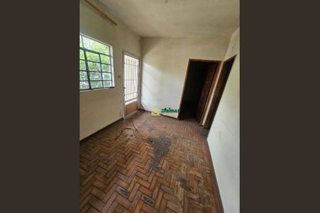 5_photo/94cef54f2f.a4f2ab0392604d28-ATLAS-dba16868-3aa5-4cd8-84e5-acf6016c41c2.jpg de casa à venda com 3 quartos, 95m² em Jardim Leila, Guarulhos