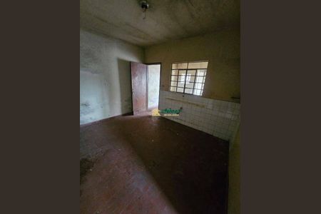 8_photo/94cef54f2f.a4f2ab0392604d28-ATLAS-e3311d47-94fa-4a49-8845-b8ec85346a37.jpg de casa à venda com 3 quartos, 95m² em Jardim Leila, Guarulhos