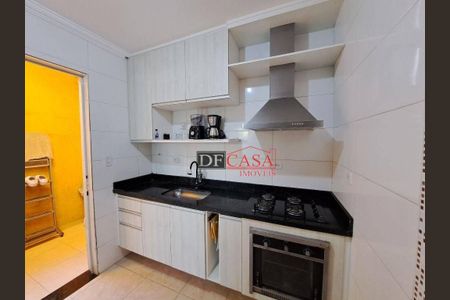 11_photo/94cef54f31.9a54faa83c3e471c-ATLAS-acc10e0e-86e2-4e14-b31b-9be32fc517f6.jpg de casa à venda com 2 quartos, 60m² em Jardim Pinhal, Guarulhos