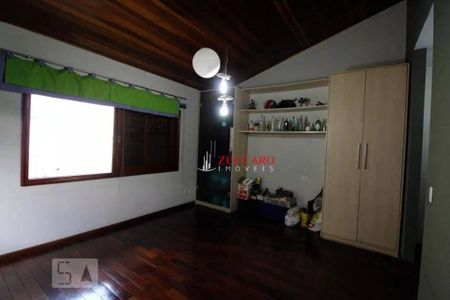 23_photo/94cef54f81.88f450c3c48c9cc5-ATLAS-3c040fe3-0eeb-4fa4-9d43-6603f55a41da.jpg de casa à venda com 4 quartos, 365m² em Jardim Maia, Guarulhos