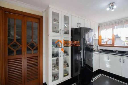 11_photo/94cef54f95.ceff8192393c33de-ATLAS-7b194258-bef1-47cf-8efe-e8ebf4af4d2a.jpg de casa para alugar com 3 quartos, 450m² em Jardim Maia, Guarulhos