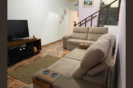 8_photo/94cef54f97.93b8fa184532727f-ATLAS-7ec6cebd-dca5-4e64-8bdf-3ae8b889742a.jpg de casa para alugar com 3 quartos, 306m² em Parque Renato Maia, Guarulhos