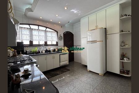 11_photo/94cef5505b.76de94ab4cec976a-ATLAS-9ce20304-865f-45ec-abd3-3e477d1b31e6.jpg de casa para alugar com 4 quartos, 630m² em Jardim Barbosa, Guarulhos