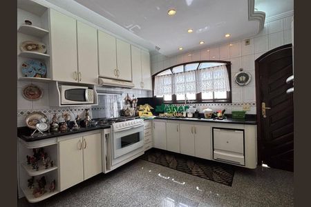 15_photo/94cef5505b.76de94ab4cec976a-ATLAS-e2fcfaac-9db6-4613-9253-70ee89be9a9d.jpg de casa para alugar com 4 quartos, 630m² em Jardim Barbosa, Guarulhos