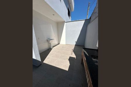 11_photo/94cef5526d.484882fc9d75cc8d-ATLAS-19edc192-bd65-48f4-84dc-c089cb7492c2.jpg de casa à venda com 3 quartos, 160m² em Jardim Santa Barbara, Guarulhos