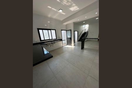 1_photo/94cef5526d.484882fc9d75cc8d-ATLAS-5e095862-7d5d-42da-91c3-2aeebcf928b3.jpg de casa à venda com 3 quartos, 160m² em Jardim Santa Barbara, Guarulhos