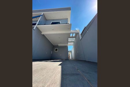 2_photo/94cef5526d.484882fc9d75cc8d-ATLAS-c698e739-0d3b-4afe-9c0f-cd7a8fefbee8.jpg de casa à venda com 3 quartos, 160m² em Jardim Santa Barbara, Guarulhos