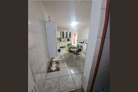 8_photo/94cef553c7.4e57a831a44d1c29-ATLAS-600c7a72-bc59-43c4-a262-261a35d84c0a.jpg de casa à venda com 3 quartos, 98m² em Jardim Santa Edwirges, Guarulhos