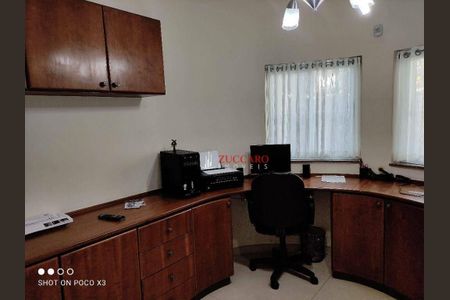 21_photo/94cef55747.f7ef23318e3dd9b6-ATLAS-04236749-ee12-402d-8566-0a0ae5bf5d60.jpg de casa à venda com 3 quartos, 430m² em Jardim São Paulo, Guarulhos