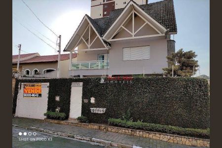 2_photo/94cef55747.f7ef23318e3dd9b6-ATLAS-0baec38e-4dcf-445d-ba59-029bfda23c1a.jpg de casa à venda com 3 quartos, 430m² em Jardim São Paulo, Guarulhos