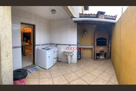 10_photo/94cef56007.f1d607adba64f15b-ATLAS-d3991019-e662-4390-ade9-e38d09675dbd.jpg de casa à venda com 3 quartos, 130m² em Vila Moreira, Guarulhos