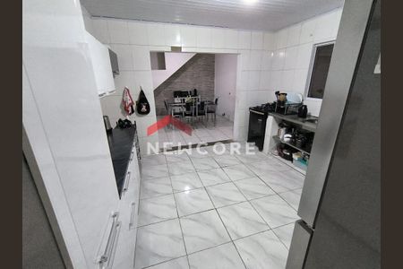 13_photo/94cef5617b.cb2272fcfeb20142-ATLAS-93063261-a4ba-48ff-aefe-9bdc137c1091.jpg de casa à venda com 3 quartos, 200m² em Vila das Palmeiras, Guarulhos