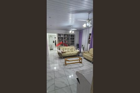 2_photo/94cef5617b.cb2272fcfeb20142-ATLAS-d4e64cf6-7e78-42f8-b00a-2877b2ea6785.jpg de casa à venda com 3 quartos, 200m² em Vila das Palmeiras, Guarulhos