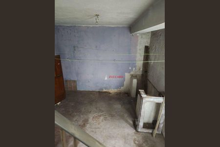 8_photo/94cef567c7.ebea37d9b74874bd-ATLAS-692bfde6-bc17-4bd3-a85b-06a91800b48d.jpg de casa à venda com 2 quartos, 74m² em Vila Tijuco, Guarulhos