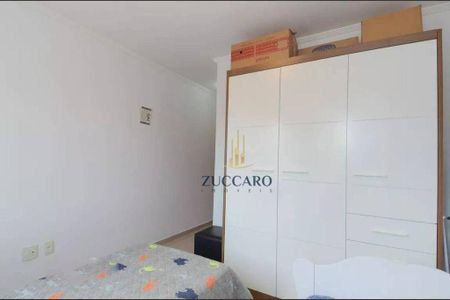 11_photo/94cef568fd.dac83b1c41b68d34-ATLAS-37adf3d8-bf88-4fda-9a8b-7a759595170b.jpg de casa à venda com 3 quartos, 170m² em Jardim Bebedouro, Guarulhos