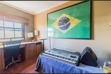 7_photo/94cef56911.9fde2b1beaf38236-ATLAS-58563041-a964-4ebe-a0c5-69aee12bc19f.jpg de casa à venda com 4 quartos, 325m² em Jardim Bebedouro, Guarulhos