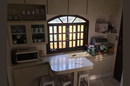 5_photo/94cef56911.ceff8192393c33de-ATLAS-4f237e57-e690-4f6c-ac72-ca91e614bb2d.jpg de casa à venda com 4 quartos, 325m² em Vila Tijuco, Guarulhos