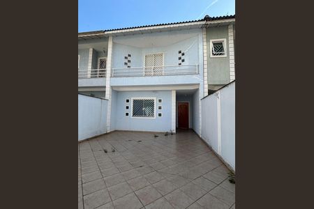 2_photo/94cef569d7.7c2e386fbbd2f2f7-ATLAS-d8980489-1075-4ead-9c57-bf1f70e174a9.jpg de casa à venda com 3 quartos, 117m² em Jardim Zaira, Guarulhos