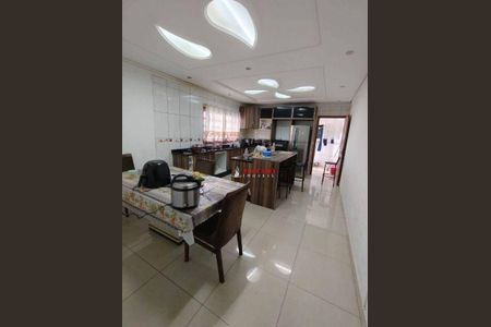 4_photo/94cef56b3d.1bd69dac9b1a6bf9-ATLAS-b834e804-b873-4215-9d69-45a7f2fc0637.jpg de casa para alugar com 4 quartos, 350m² em Jardim Dourado, Guarulhos