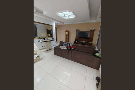 9_photo/94cef56b3d.1bd69dac9b1a6bf9-ATLAS-c8b0f2d8-5190-445e-9187-4f44c102667f.jpg de casa para alugar com 4 quartos, 350m² em Jardim Dourado, Guarulhos