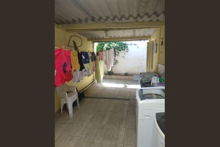 4_photo/94cef56b81.90cb00f37b55eb90-ATLAS-ba67f1ff-eb5d-42fd-8e9c-79a8ea250cfd.jpg de casa à venda com 2 quartos, 180m² em Jardim Gopouva, Guarulhos