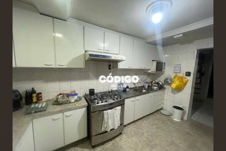 9_photo/94cef56c1f.4f01e810a805cb87-ATLAS-7acd70fc-626e-4a5d-aac5-7adaca62ff56.jpg de casa para alugar com 3 quartos, 338m² em Gopouva, Guarulhos