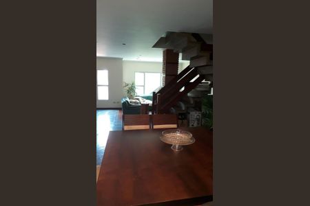 10_photo/94cef56d53.a824f5d462c04ebd-ATLAS-fce17af4-03f6-48e1-8c4e-1fc3aea7da69.jpg de casa à venda com 3 quartos, 350m² em Jardim Gumercindo, Guarulhos