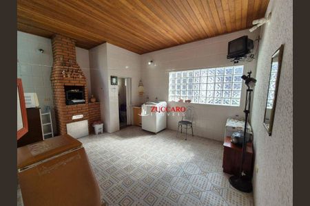 10_photo/94cef56f9f.c90c40155f0c5e06-ATLAS-e9e3406c-2ea3-4c56-8c36-95ca1039a5eb.jpg de casa à venda com 3 quartos, 175m² em Vila Moreira, Guarulhos