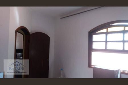 2_photo/94cef5721f.dc8bbd111761e841-ATLAS-13d1fa3f-e3b3-42be-9cca-04c563457353.jpg de casa à venda com 3 quartos, 400m² em Jardim Gopouva, Guarulhos