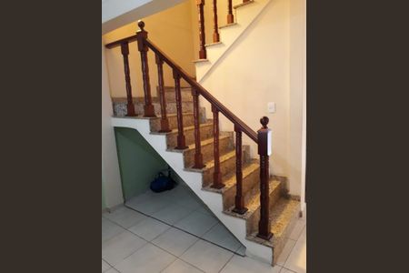 8_photo/94cef5721f.dc8bbd111761e841-ATLAS-34f02abb-9838-42d3-b2b2-2f339934ddd1.jpg de casa à venda com 3 quartos, 235m² em Jardim Gopouva, Guarulhos