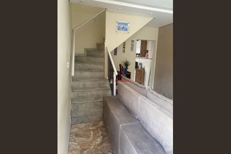 4_photo/94cef57243.87cf3de805b2f52d-ATLAS-ba5d0591-6a7a-4b58-9ae0-62f03dea2b2e.jpg de casa à venda com 2 quartos, 86m² em Vila Gopouva, Guarulhos