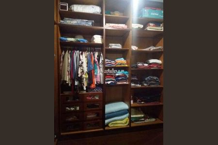 7_photo/94cef57333.e64bfe9832ae4ca1-ATLAS-93e2a4e9-942f-409b-8a48-23b77da3abc8.jpg de casa à venda com 3 quartos, 226m² em Vila Gopouva, Guarulhos