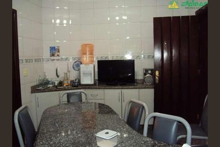 5_photo/94cef5766d.e4f06307d23adeab-ATLAS-22b348ef-9d04-4a27-91ca-e45421a866f7.jpg de casa para alugar com 4 quartos, 377m² em Jardim Tranquilidade, Guarulhos
