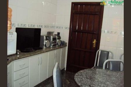 47_photo/94cef5766d.e4f06307d23adeab-ATLAS-4a247484-2644-4ea1-bec0-7927a0ba94be.jpg de casa para alugar com 4 quartos, 377m² em Jardim Tranquilidade, Guarulhos