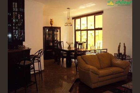 7_photo/94cef5766d.e4f06307d23adeab-ATLAS-d9950889-4bd2-4979-b97c-83c9e166e750.jpg de casa para alugar com 4 quartos, 377m² em Jardim Tranquilidade, Guarulhos