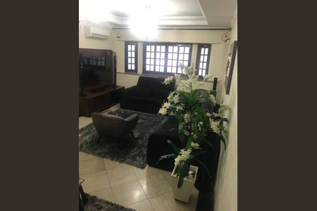 5_photo/94cef57c8d.e31a495c18706ffc-ATLAS-140ff31a-be40-48eb-af3e-8f1b22188e2e.jpg de casa à venda com 3 quartos, 220m² em Gopouva, Guarulhos