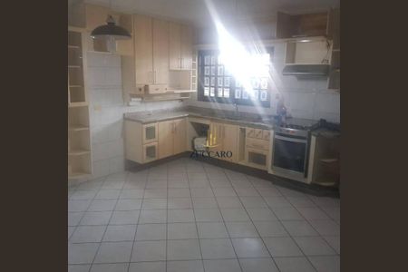 11_photo/94cef57c8d.e31a495c18706ffc-ATLAS-56f57f2e-1549-43aa-88a2-d80f87677b97.jpg de casa à venda com 3 quartos, 220m² em Gopouva, Guarulhos