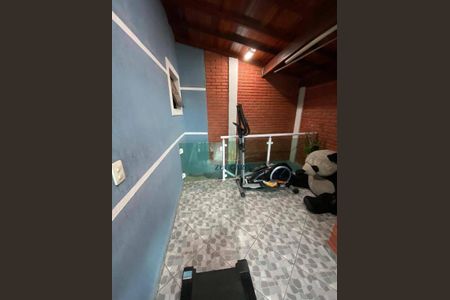 4_photo/94cef57c8d.e31a495c18706ffc-ATLAS-69b8d3df-5a39-49cd-ae1a-70d553a1e626.jpg de casa à venda com 3 quartos, 220m² em Gopouva, Guarulhos