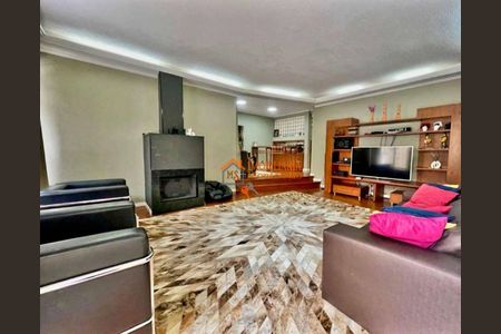 2_photo/94cef57ecf.ceff8192393c33de-ATLAS-06d7fd83-c627-4123-8371-ffb22cfbbbaf.jpg de casa à venda com 4 quartos, 512m² em Cidade Brasil, Guarulhos