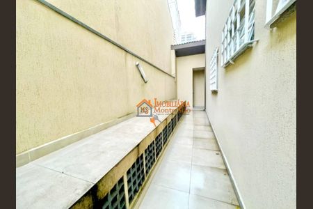 7_photo/94cef57ecf.ceff8192393c33de-ATLAS-3b0cd90b-e590-4f5e-9873-3f579086c979.jpg de casa à venda com 4 quartos, 512m² em Cidade Brasil, Guarulhos