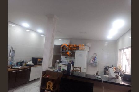 8_photo/94cef582d7.cba3da746242e602-ATLAS-735bbda3-8c99-4639-8629-c8120f5bdffc.jpg de casa à venda com 3 quartos, 230m² em Vila Sao Rafael, Guarulhos