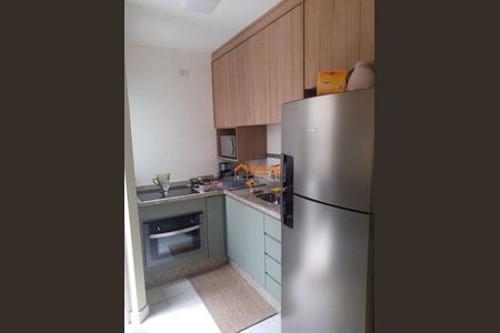 4_photo/94cef59b8d.ceff8192393c33de-ATLAS-b9a3e1af-b5c4-427c-9321-8961544fb95f.jpg de casa à venda com 2 quartos, 75m² em Jardim Vila Galvao, Guarulhos