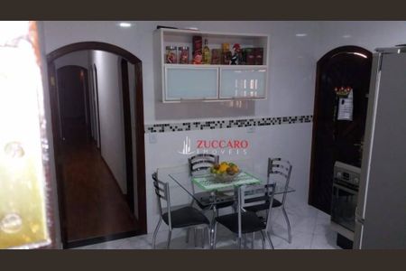3_photo/94cef59ddb.f541d6c8e7c04d7e-ATLAS-68096ada-0181-48f9-8a88-ae1f061ad041.jpg de casa à venda com 3 quartos, 130m² em Jardim Vila Galvao, Guarulhos